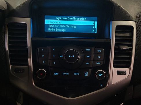 Used 2016 Chevrolet Cruze LT FWD image 25
