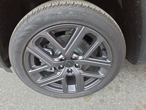 New 2026 Jeep Compass Limited image 30