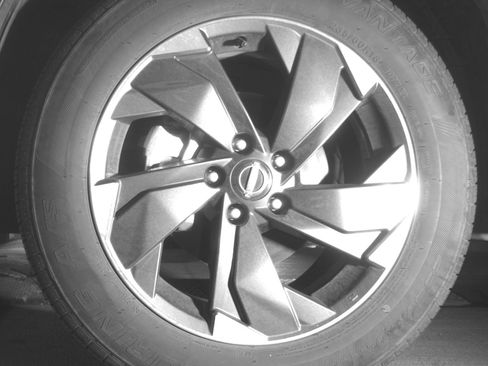 Used 2025 Nissan Rogue SV image 12