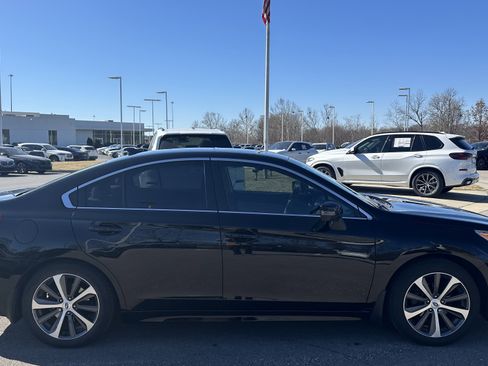 Used 2017 Subaru Legacy 2.5i Limited image 11