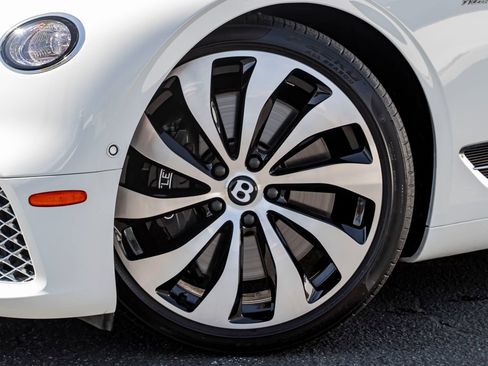 Used 2024 Bentley Continental GT Azure AWD/4WD image 6