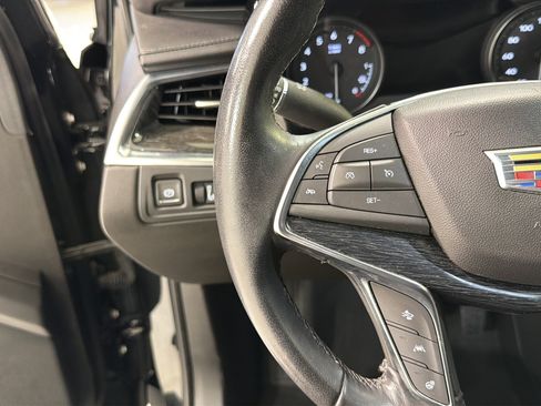 Used 2022 Cadillac XT5 Premium Luxury w/ Technology Package FWD image 13