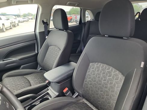 Used 2025 Mitsubishi Outlander Sport ES AWD/4WD image 12