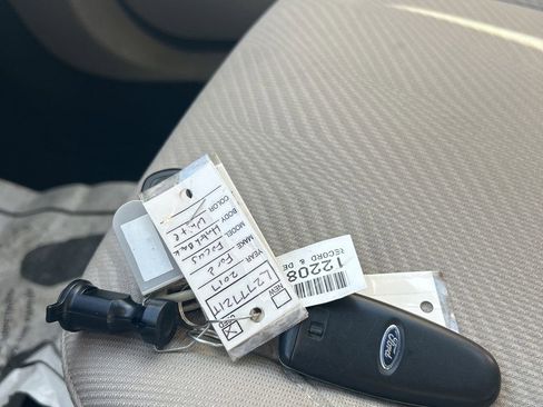 Used 2017 Ford Focus Electric Hatchback image 3