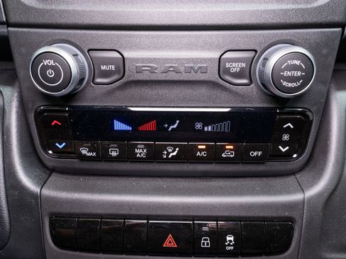 Used 2023 RAM ProMaster 3500 w/ Convenience Group image 23