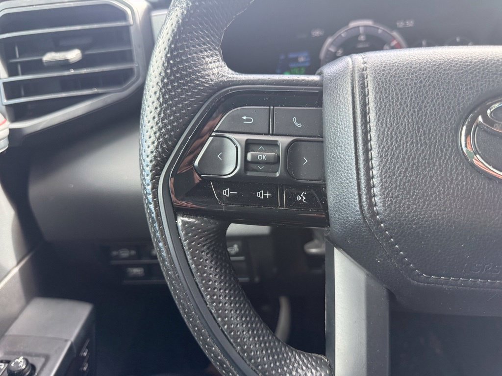 Used 2024 Toyota Sequoia TRD Pro AWD/4WD image 28