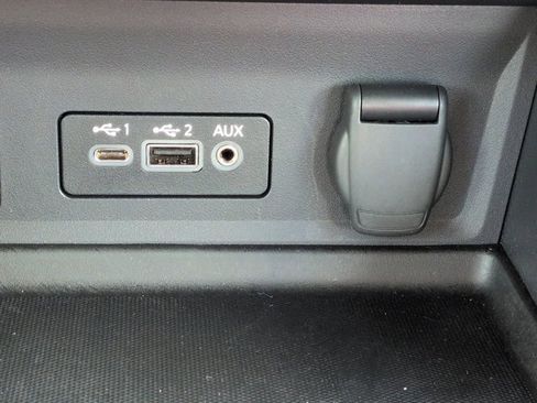 Used 2024 Nissan Sentra SV FWD image 21