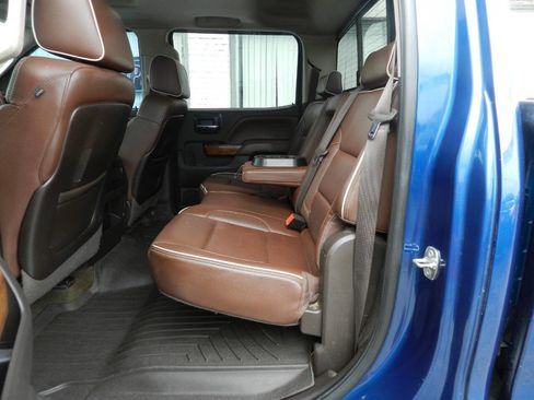 Used 2015 Chevrolet Silverado 2500 High Country w/ Duramax Plus Package image 10
