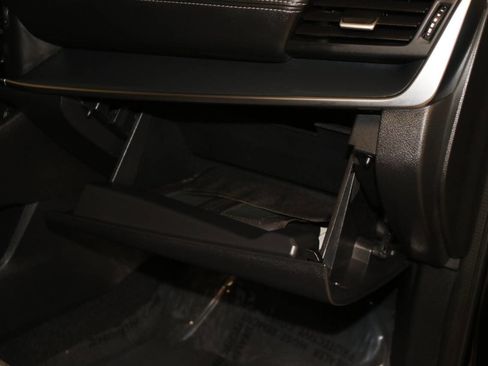 Used 2021 Nissan Rogue S FWD image 56