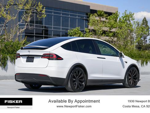 Used 2023 Tesla Model X AWD/4WD image 4