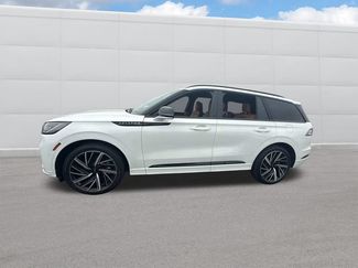 Used 2025 Lincoln Aviator Black Label w/ Jet Appearance Package AWD/4WD video 2
