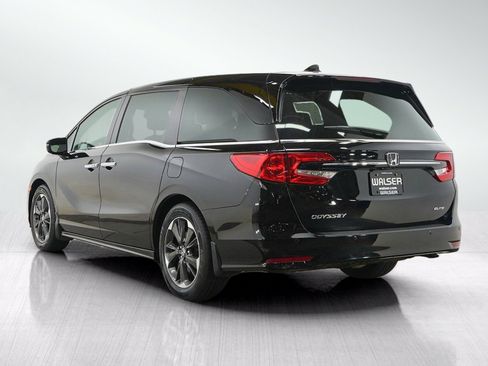 Used 2024 Honda Odyssey Elite image 3
