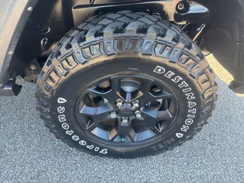 Used 2021 Jeep Wrangler Sport AWD/4WD image 11