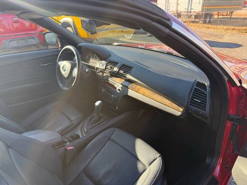 Used 2011 BMW 128i Convertible RWD image 21