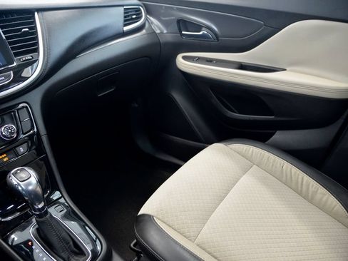 Used 2017 Buick Encore Preferred FWD image 27