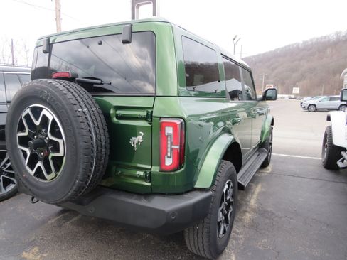 Used 2025 Ford Bronco Outer Banks AWD/4WD image 6