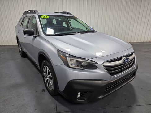 Used 2022 Subaru Outback AWD/4WD image 2