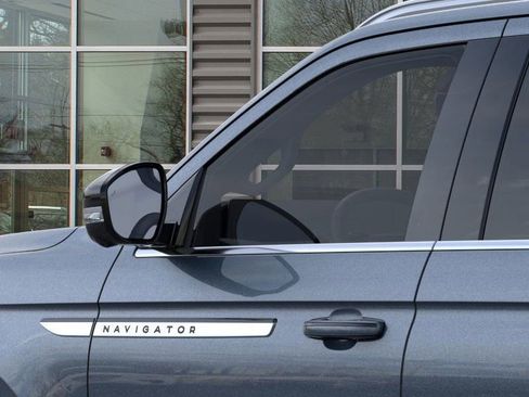 New 2025 Lincoln Navigator Reserve AWD/4WD image 20