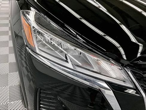 New 2025 Nissan Kicks Play S FWD image 14