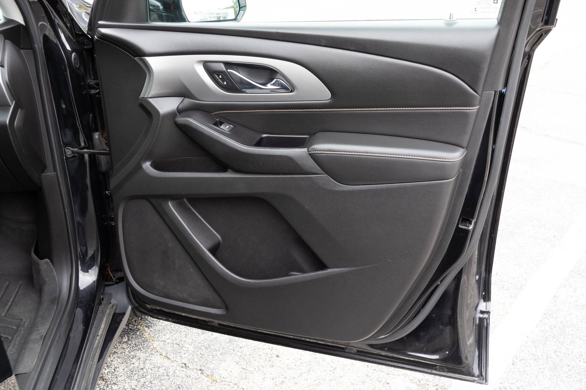 Used 2019 Chevrolet Traverse LS FWD image 41