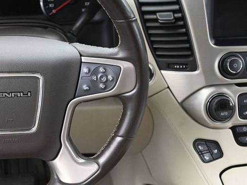 Used 2020 GMC Yukon Denali w/ Denali Ultimate Package AWD/4WD image 31