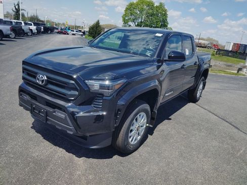 New 2026 Toyota Tacoma SR5 AWD/4WD image 2