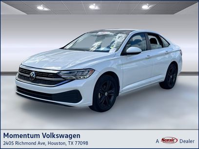 Used 2024 Volkswagen Jetta SE w/ Panoramic Sunroof Package