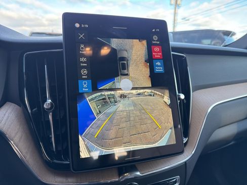 New 2026 Volvo XC60 B5 Plus w/ Protection Package Premier image 24