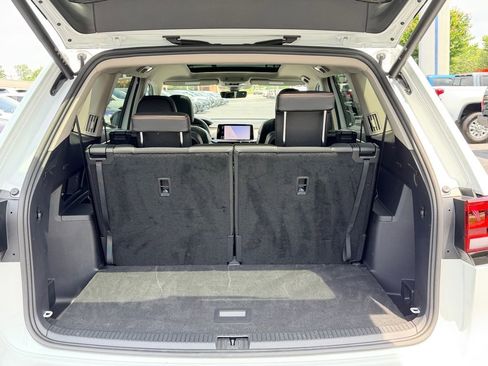 Used 2024 Volkswagen Atlas Peak Edition SEL AWD/4WD image 18