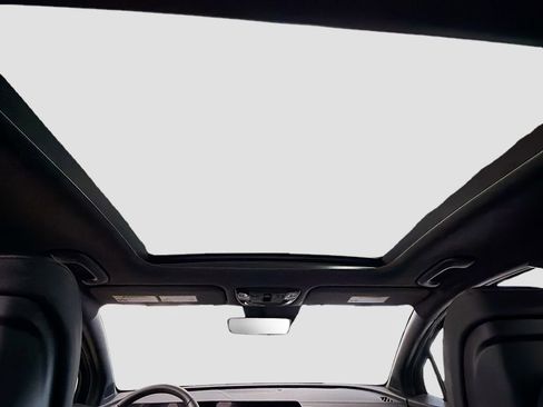 Used 2025 Kia Sportage X-Line w/ Premium Package image 23