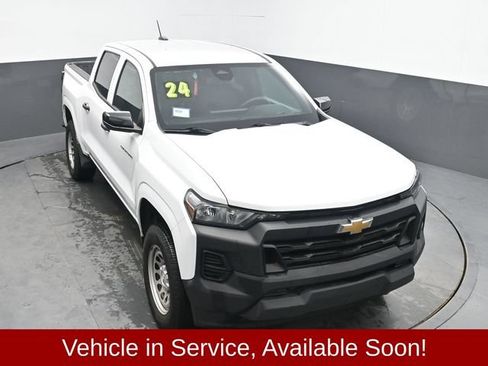 Used 2024 Chevrolet Colorado W/T w/ Safety Package RWD image 21