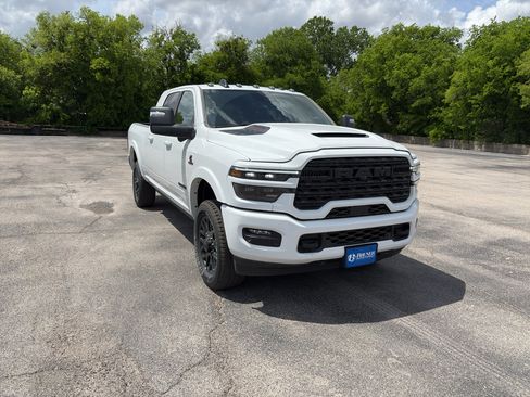 New 2026 RAM 2500 Limited AWD/4WD image 3