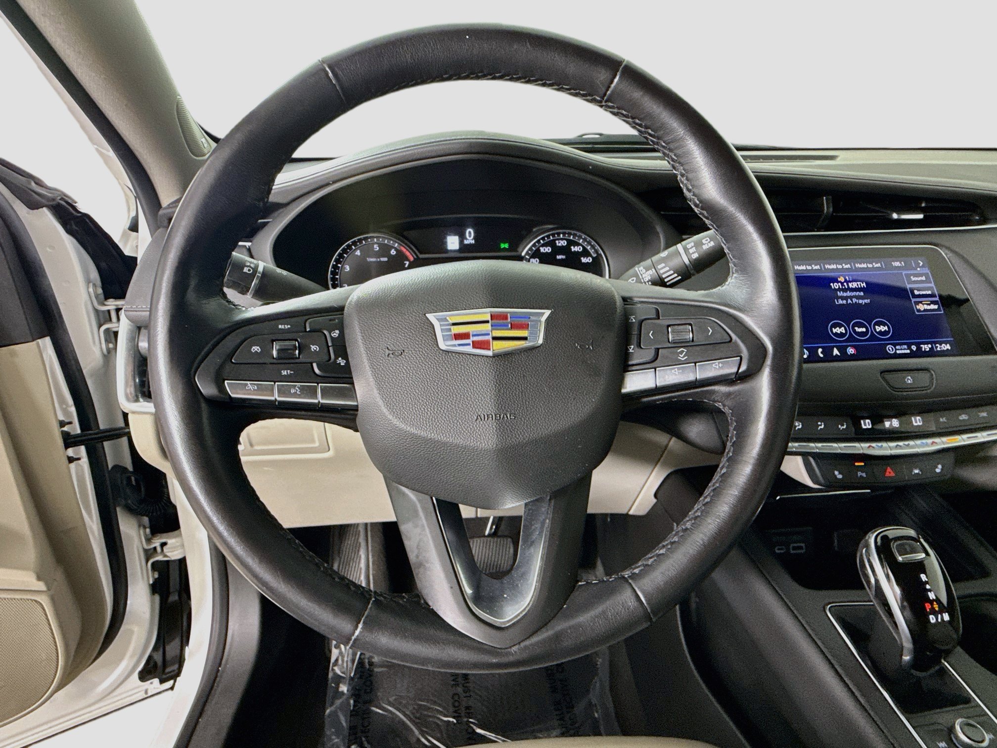 Used 2021 Cadillac XT4 Premium Luxury w/ Cold Weather Package FWD image 13