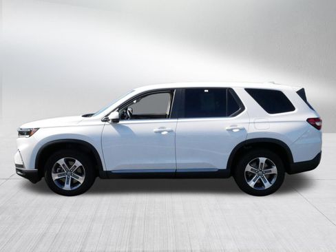 Used 2025 Honda Pilot EX-L image 4