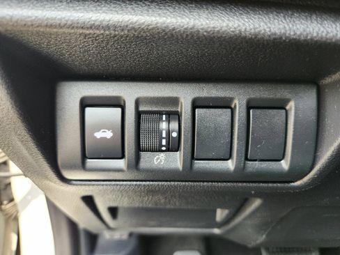 Used 2020 Subaru Legacy Premium AWD/4WD image 19
