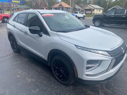 Used 2022 Mitsubishi Eclipse Cross LE image 5