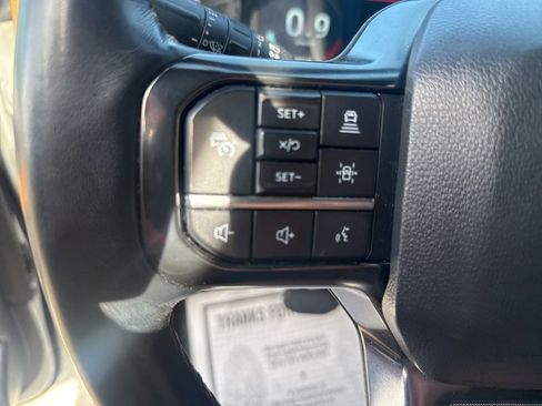 Used 2023 Ford Expedition Platinum image 17