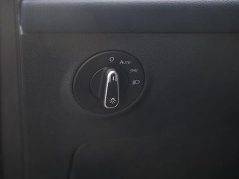 New 2026 Volkswagen Taos SEL AWD/4WD image 12