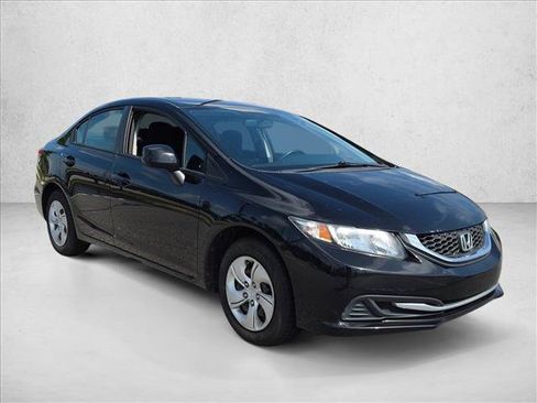 Used 2013 Honda Civic LX image 3