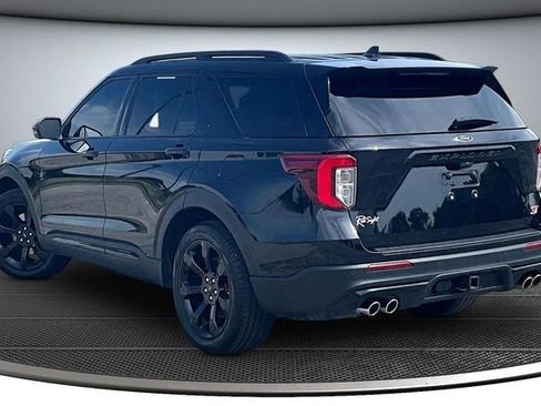 Used 2023 Ford Explorer ST w/ Equipment Group 401A AWD/4WD image 4