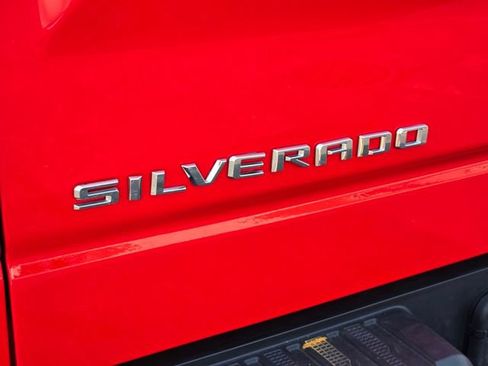 Used 2025 Chevrolet Silverado 1500 LT AWD/4WD image 17