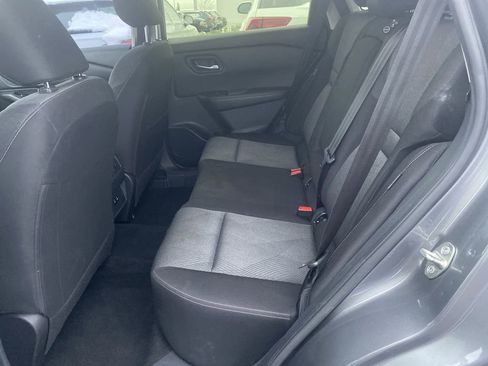 Certified 2024 Nissan Rogue SV image 28