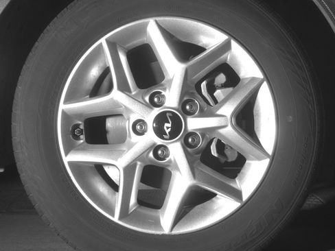Used 2025 Kia Soul LX w/ LX Technology Package FWD image 16