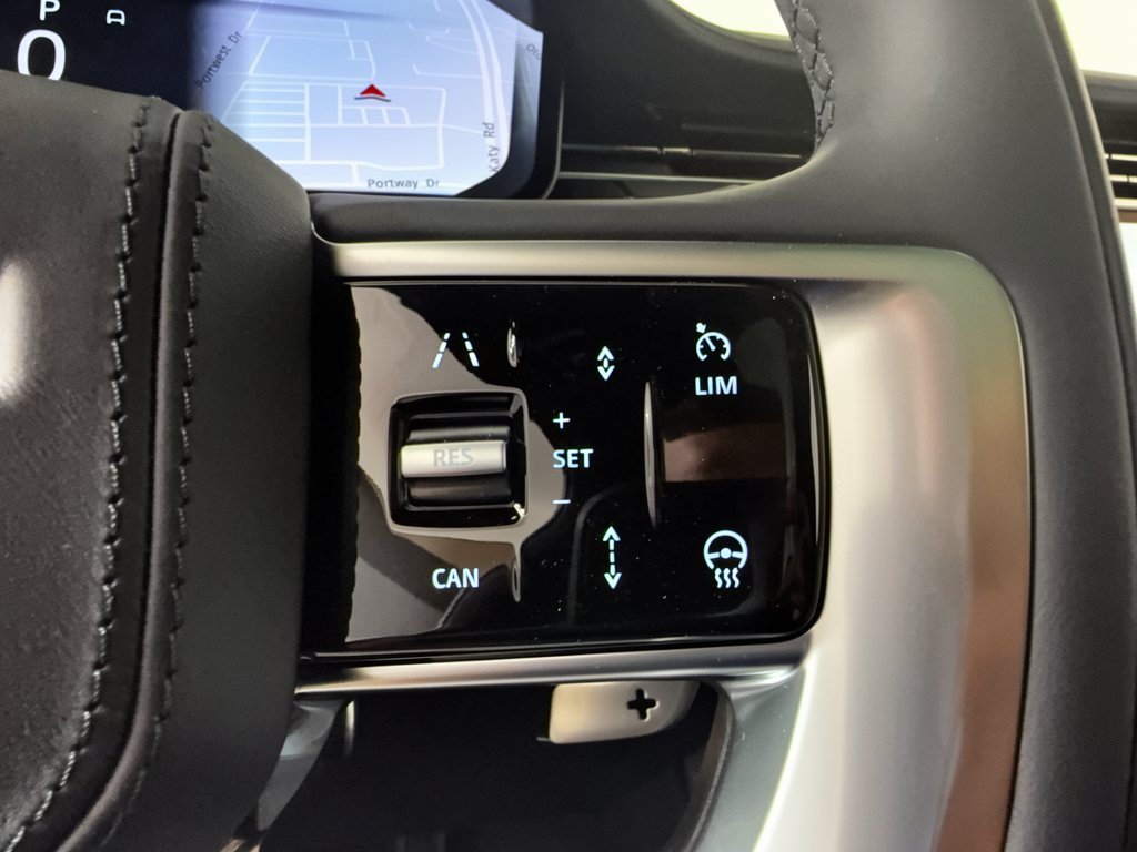 New 2026 Land Rover Range Rover Long Wheelbase SE AWD/4WD image 18