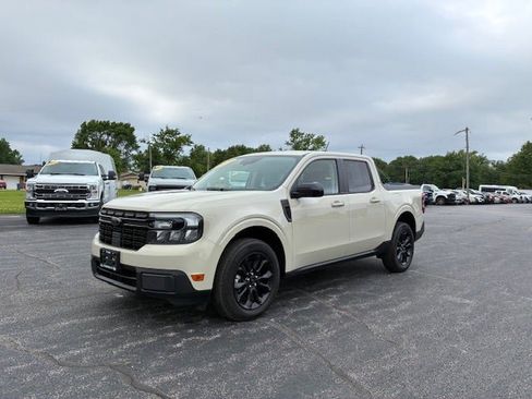 Used 2024 Ford Maverick Lariat w/ Black Appearance Package FWD image 1