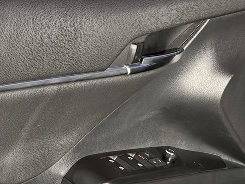 Used 2020 Toyota Camry XSE image 22