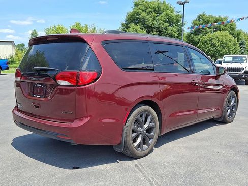 Certified 2020 Chrysler Pacifica Limited FWD image 6