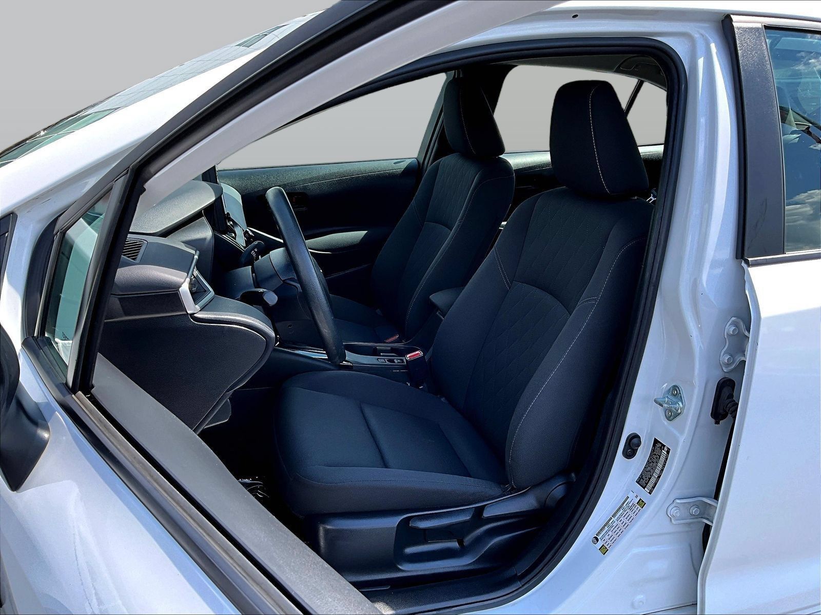 Used 2024 Toyota Corolla LE FWD image 24