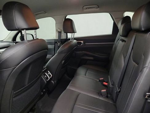 Certified 2022 Kia Sorento S FWD image 14