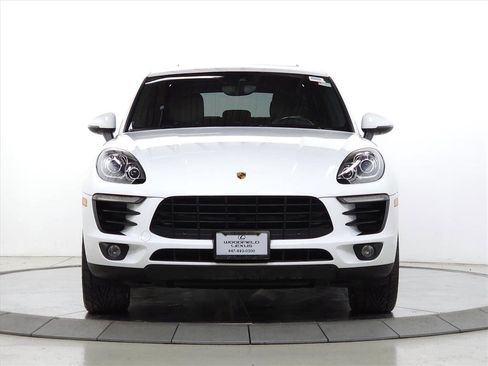 Used 2018 Porsche Macan image 2